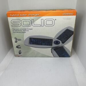 Solio Classic Battery Pack and Solar Charger (Silver) - New In Box